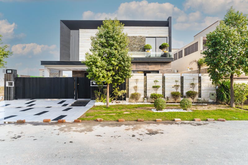 How Much Does a Privacy Fence Cost? A Complete Pricing Guide